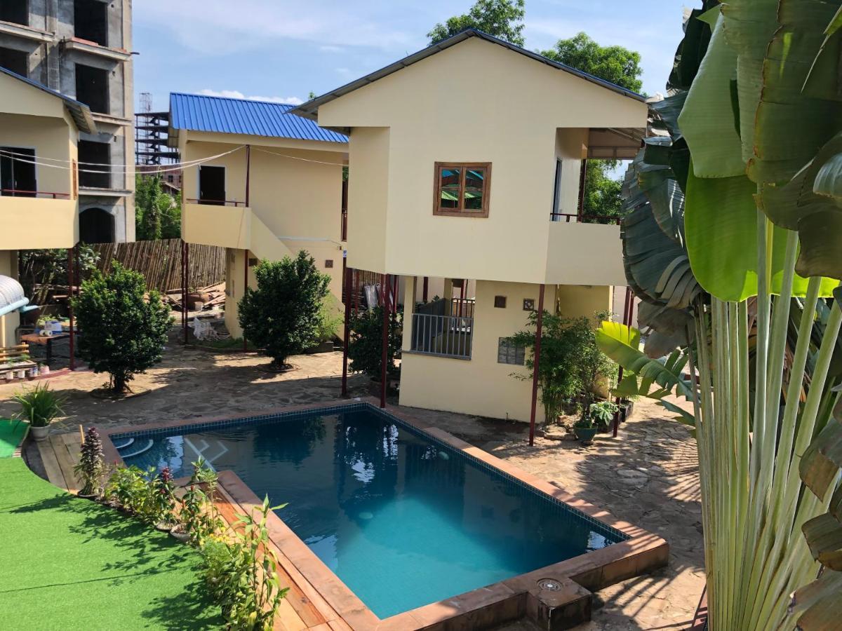 Sofinny Motel 2 Сиханоуквил Екстериор снимка